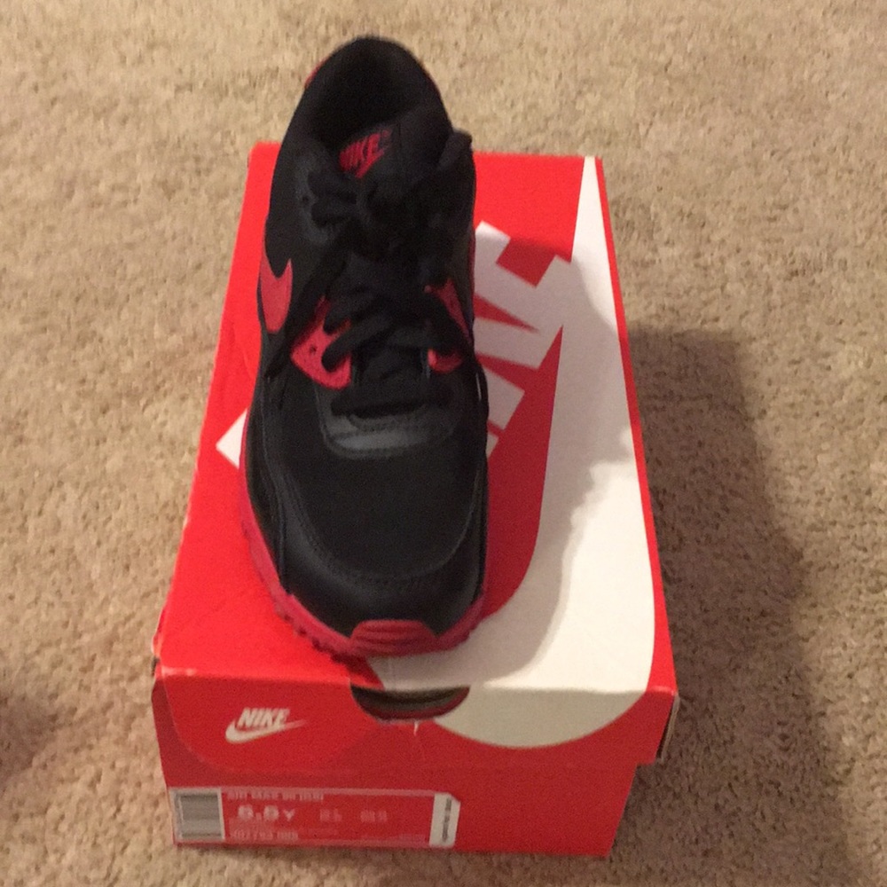 Air Max 90 (GS) 5.5 Blk/Gym Red